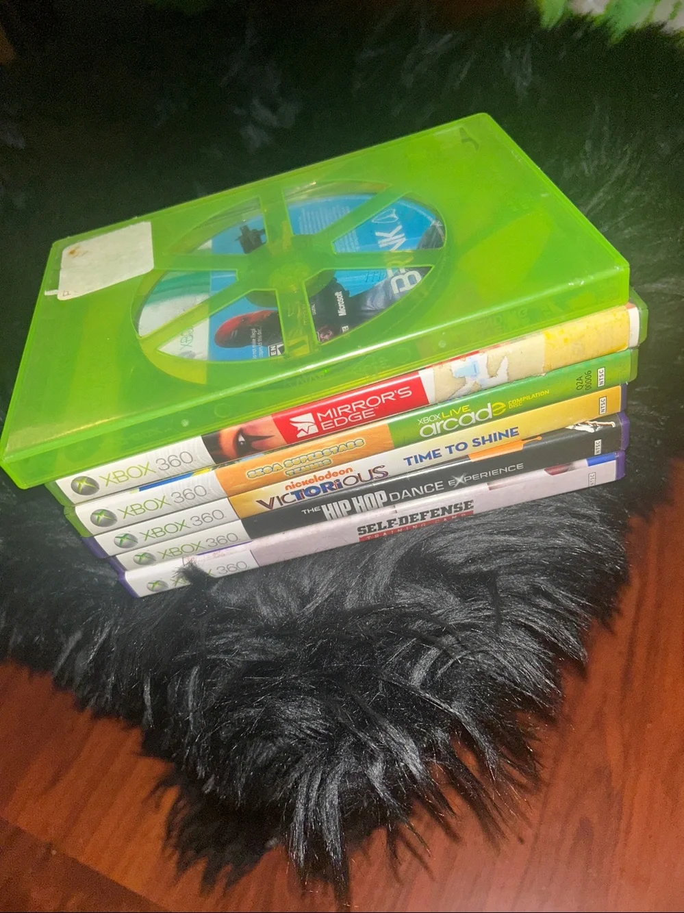 Retro 6 Xbox 360 Game Bundle - Mirror's Edge, Sega Arcade, Kinect Dance Games